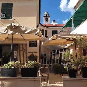 Appartamento Blackstone, Varazze