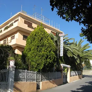 2* Hotel La Marinella